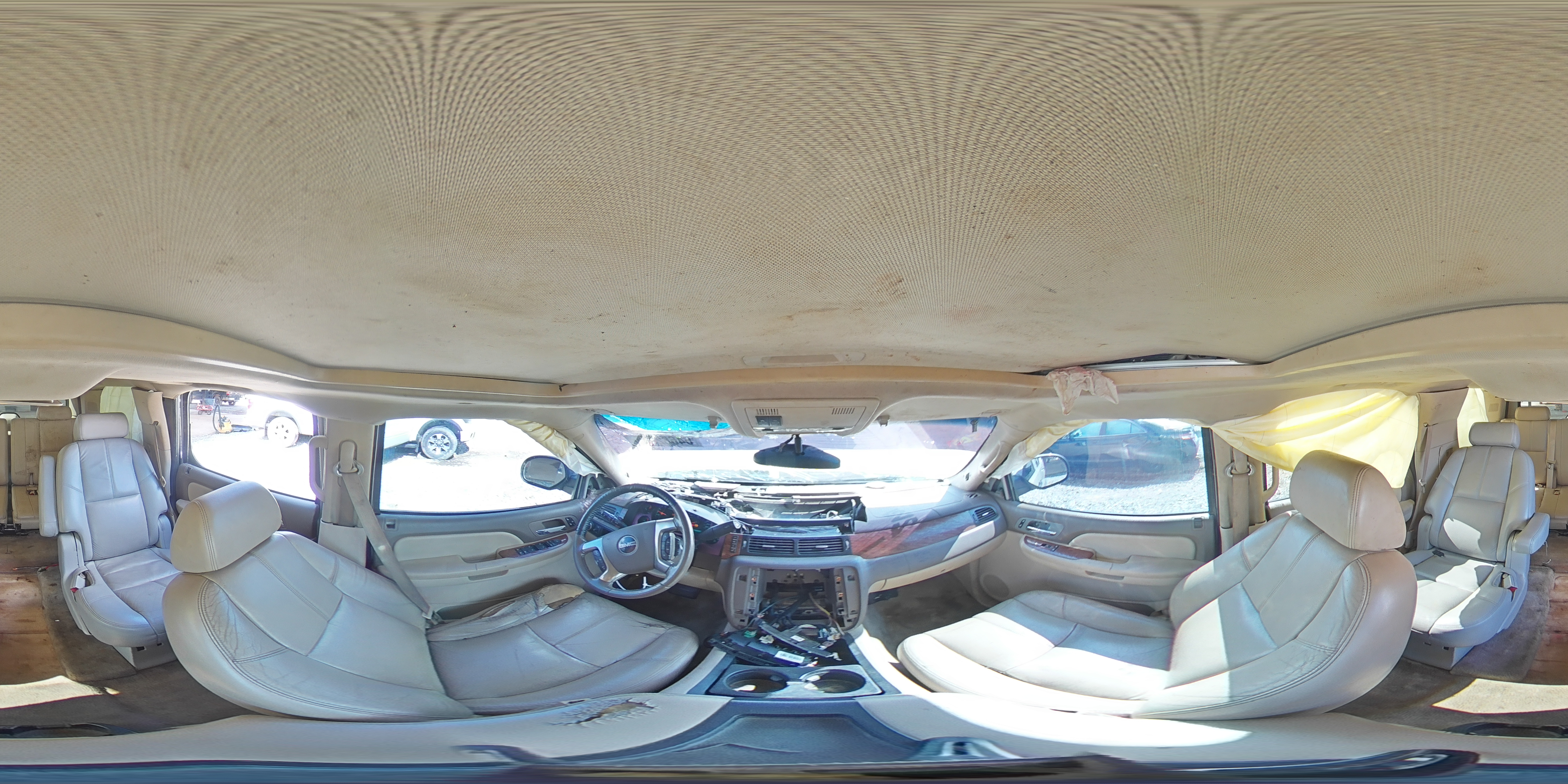 2007 GMC Yukon VIN: 1GKFC13J27R242858 Lot: 64682825