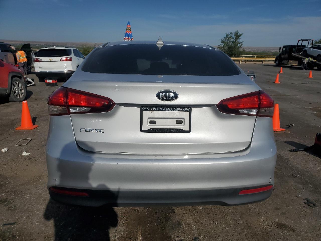 2018 Kia Forte Lx VIN: 3KPFK4A70JE283855 Lot: 64422985