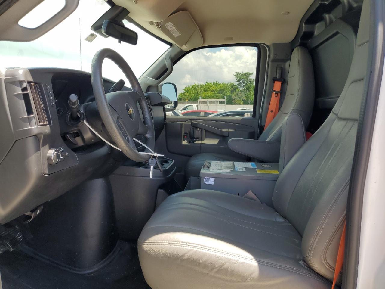 2019 Chevrolet Express G2500 VIN: 1GCWGAFP5K1225785 Lot: 63402805