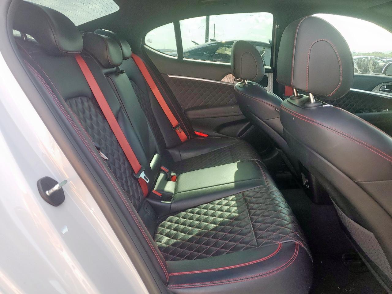 2022 Genesis G70 Base VIN: KMTG54TE7NU083023 Lot: 64932355