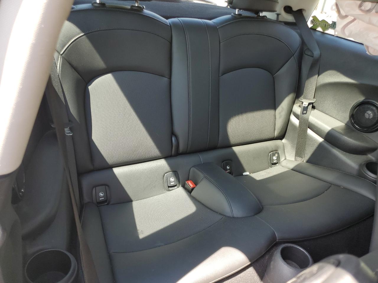 2021 Mini Cooper S VIN: WMWXR5C07M2N05554 Lot: 63452625