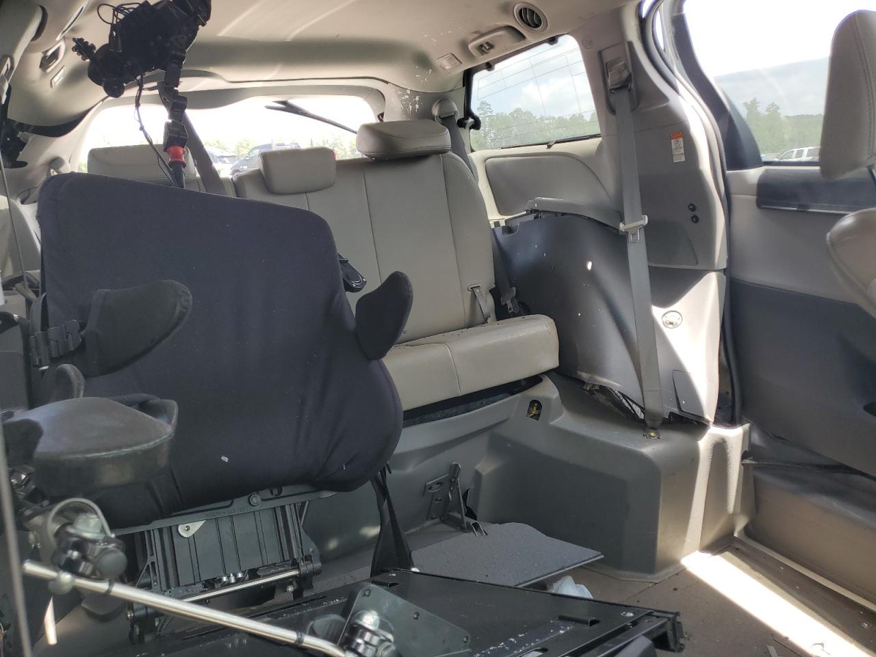 2019 Toyota Sienna Xle VIN: 5TDYZ3DCXKS997801 Lot: 64549915