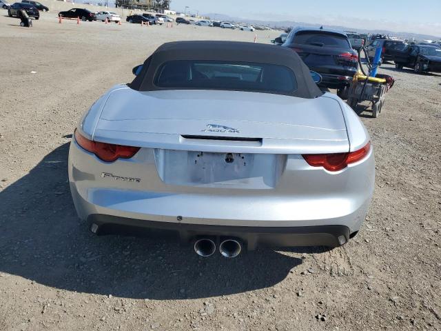  JAGUAR F-TYPE 2017 Srebrny