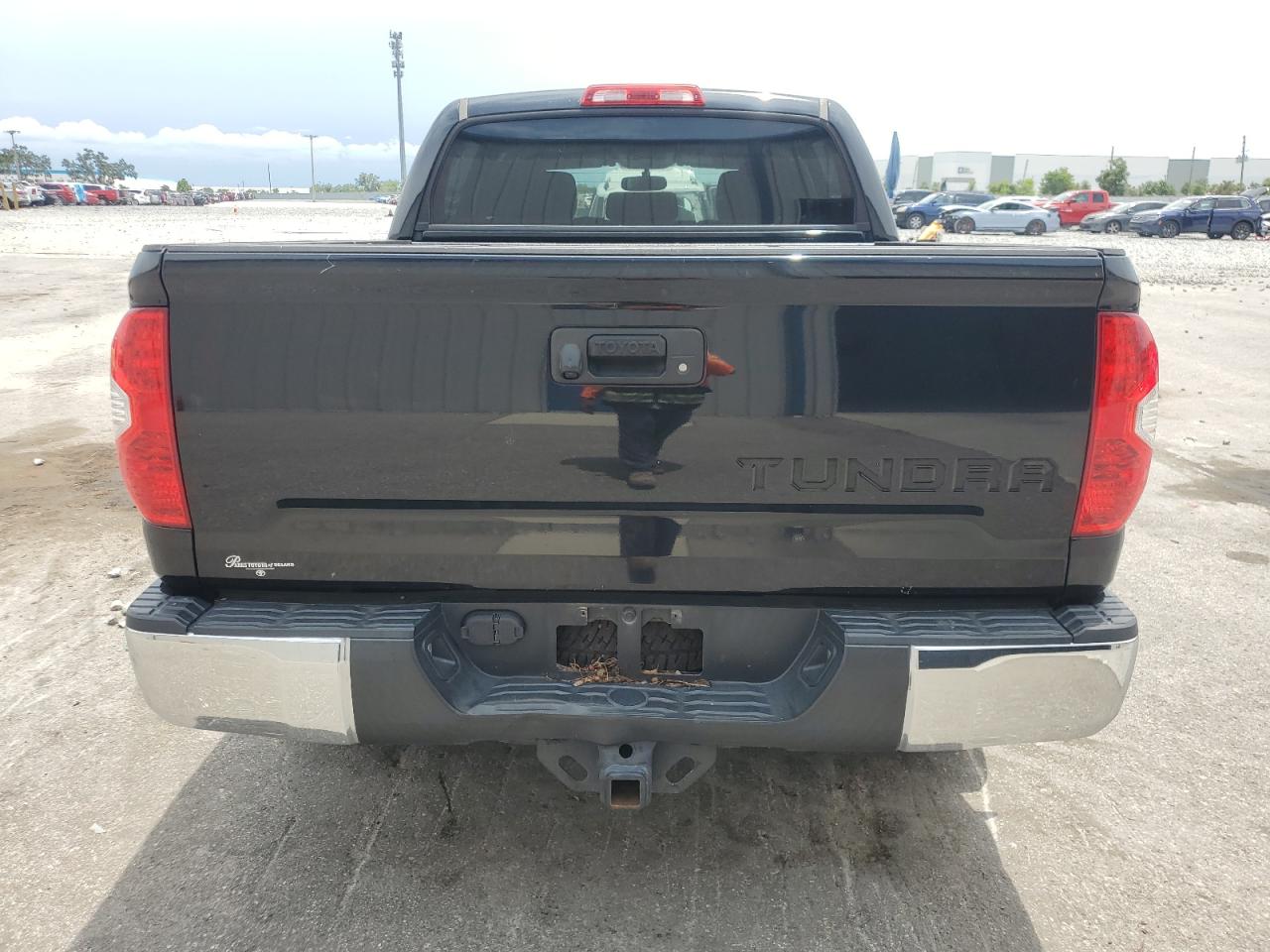 2017 Toyota Tundra Crewmax Sr5 VIN: 5TFEW5F1XHX229225 Lot: 65557405