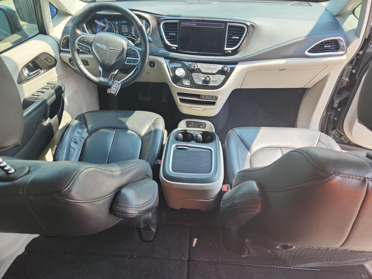 2021 Chrysler Pacifica Touring L VIN: 2C4RC1BG3MR552957 Lot: 63206075