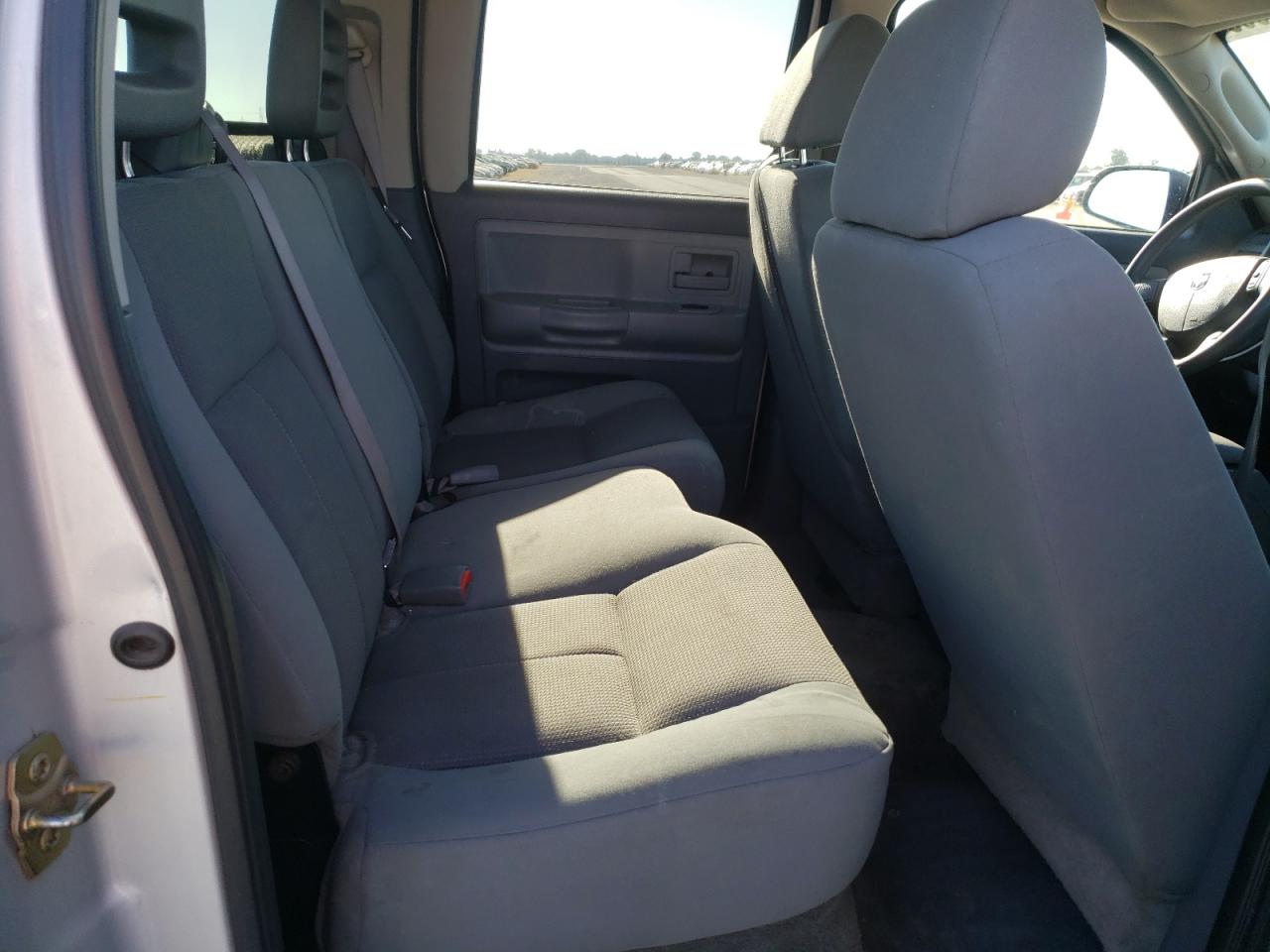 2005 Dodge Dakota Quad Slt VIN: 1D7HE48N25S218888 Lot: 64266065