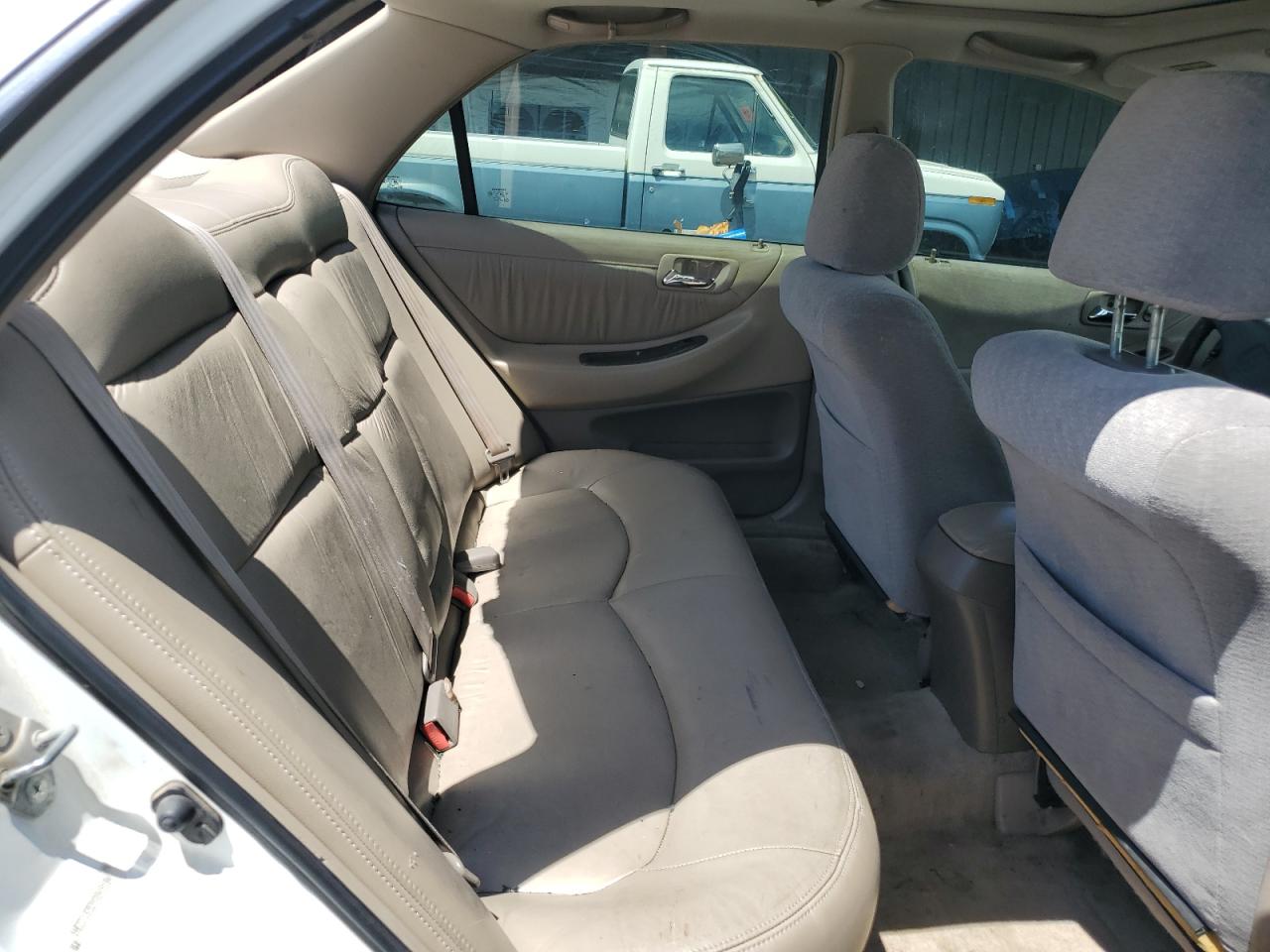 2000 Honda Accord Ex VIN: 1HGCG1653YA049184 Lot: 63700025