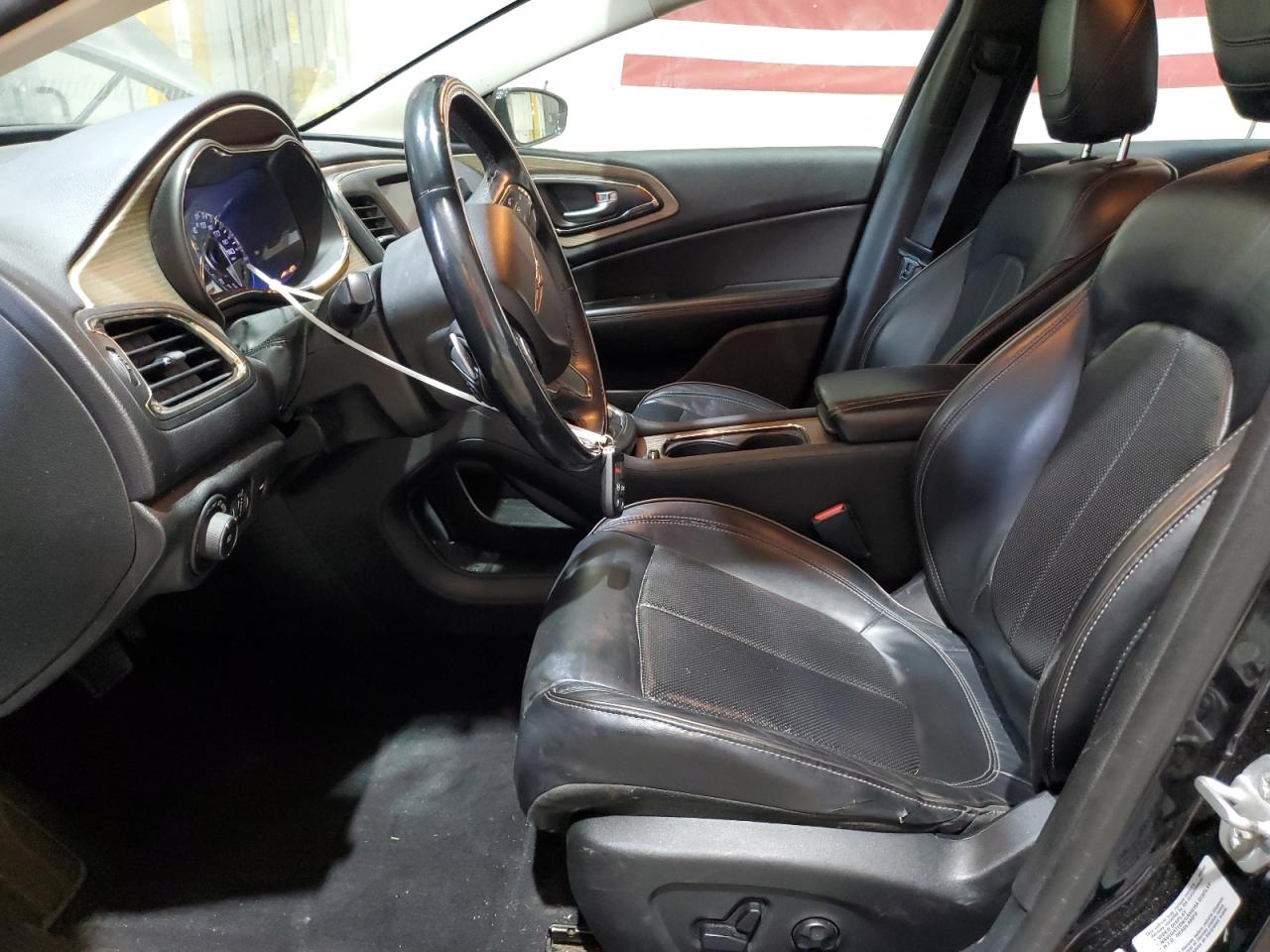 2015 Chrysler 200 C VIN: 1C3CCCEG1FN610467 Lot: 63431885