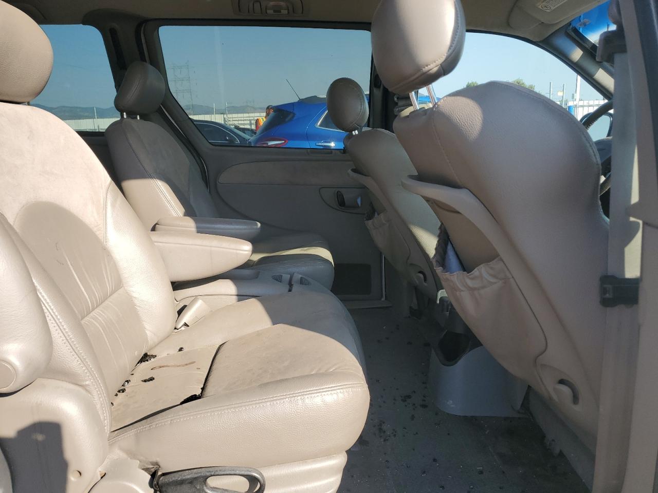 2003 Chrysler Town & Country Limited VIN: 2C8GT64L93R228858 Lot: 66342125