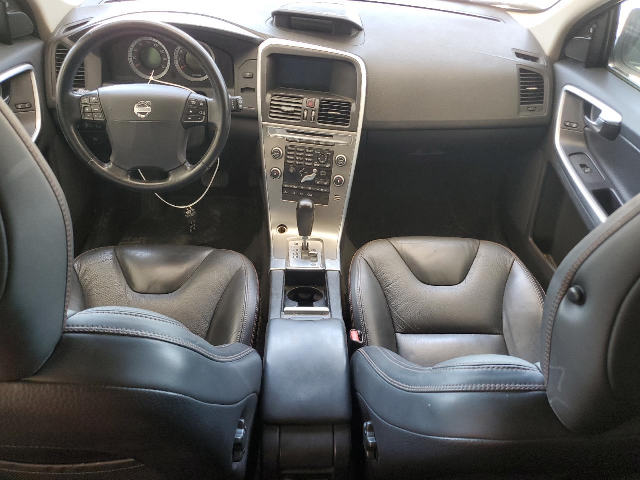 2010 Volvo Xc60 T6 VIN: YV4992DZ2A2033134 Lot: 61141465