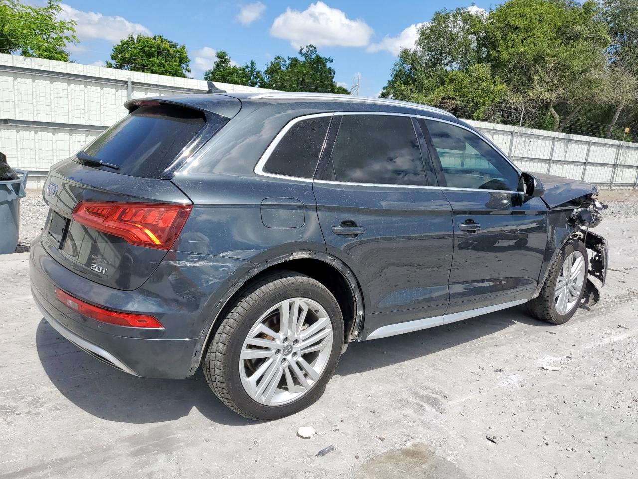 wa1bnafy9j2011379 WA1BNAFY9J2011379 2018 Audi Q5 Premium Plus