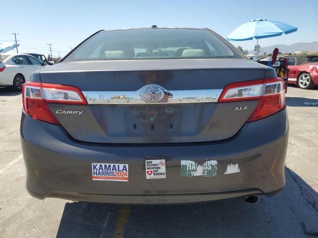  TOYOTA CAMRY 2012 Серый