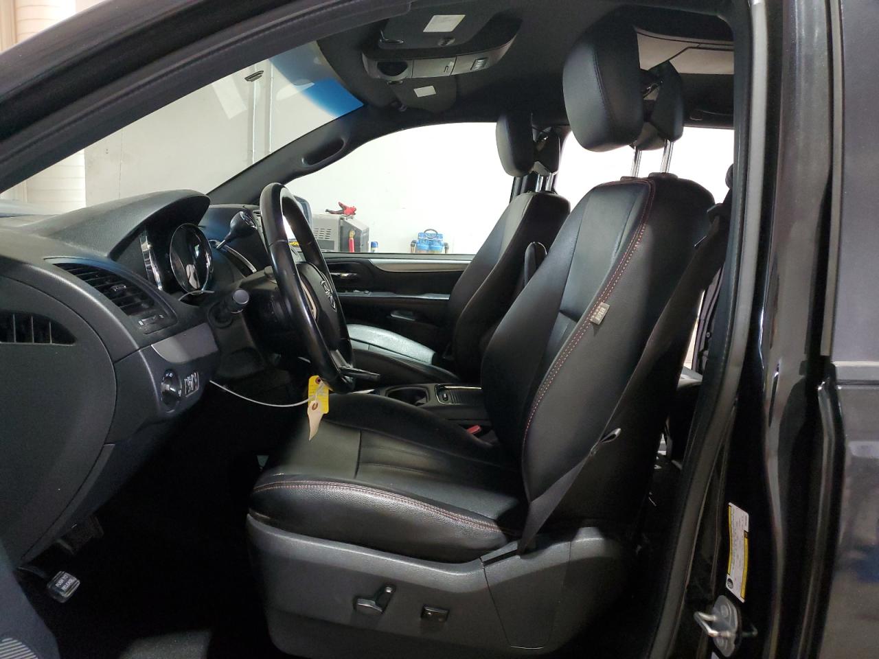 2016 Dodge Grand Caravan R/T VIN: 2C4RDGEG5GR329965 Lot: 65397875