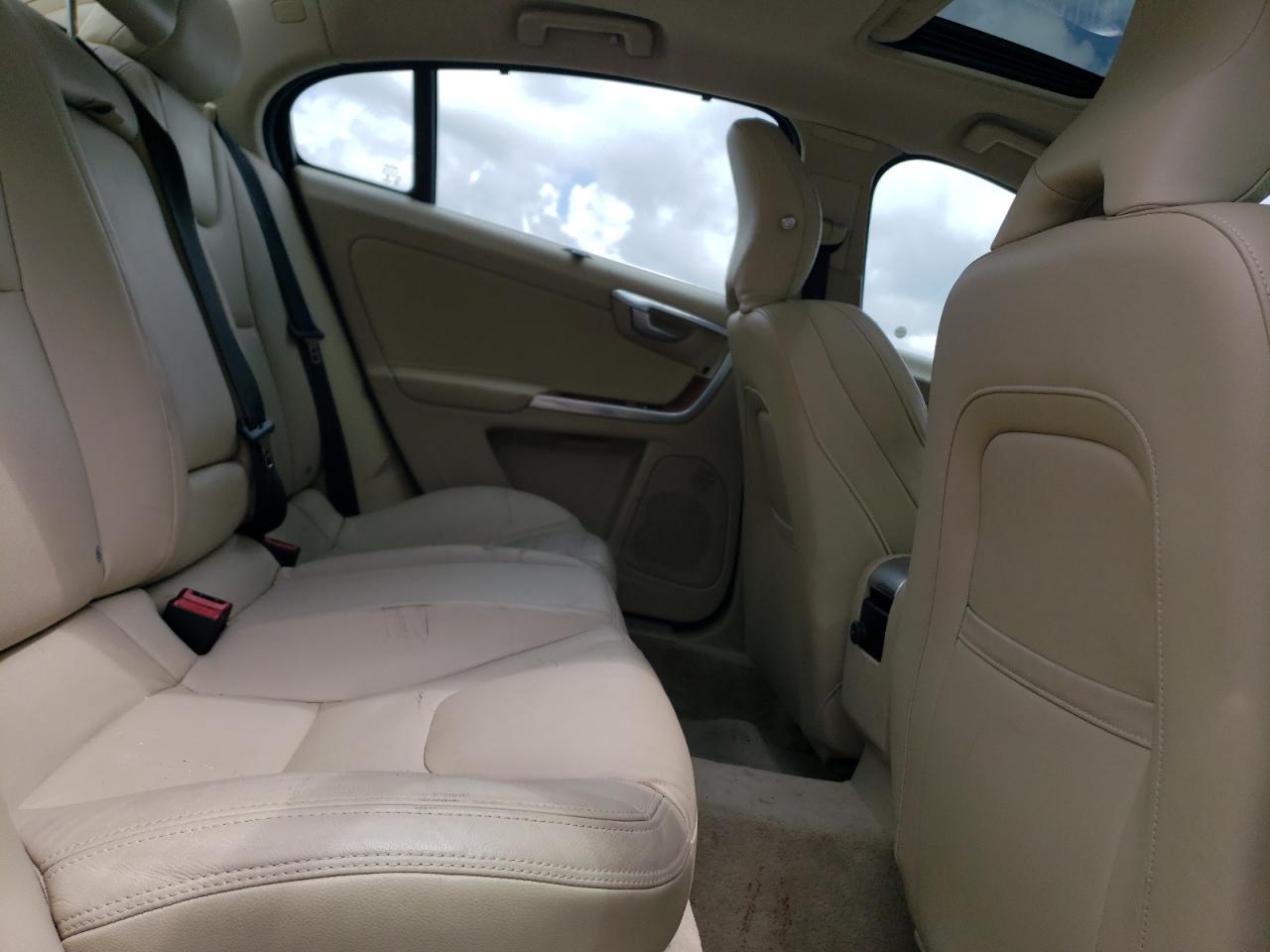 2016 Volvo S60 Platinum VIN: LYV402FM5GB090654 Lot: 63826525