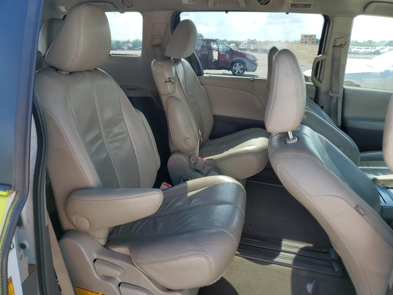 2014 Toyota Sienna Xle VIN: 5TDYK3DC2ES483434 Lot: 65005045