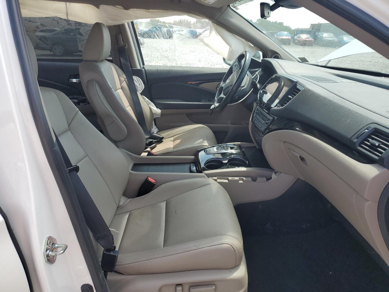 2019 Honda Pilot Touring VIN: 5FNYF6H96KB067035 Lot: 63933195