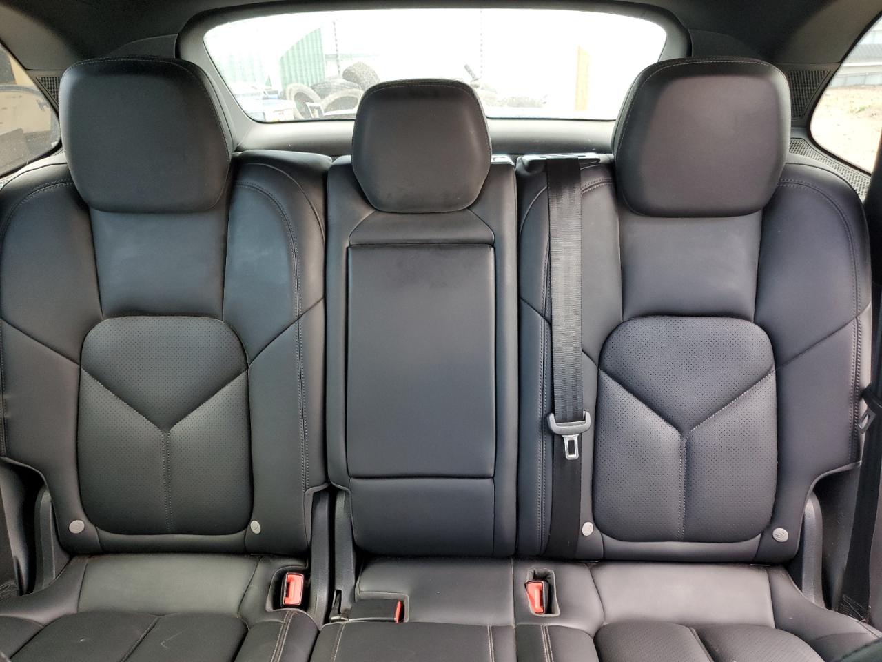 2016 Porsche Cayenne VIN: WP1AA2A21GKA10062 Lot: 64639685
