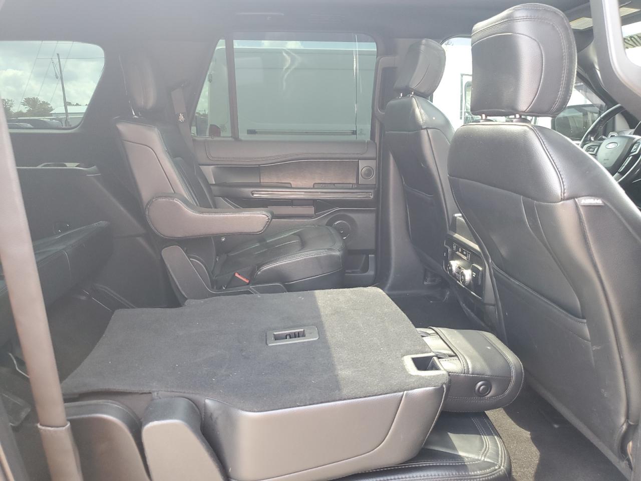 2019 Ford Expedition Max Limited VIN: 1FMJK2AT3KEA21039 Lot: 64931025