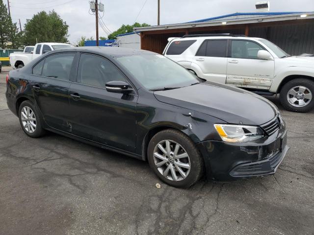 Sedans VOLKSWAGEN JETTA 2012 Czarny