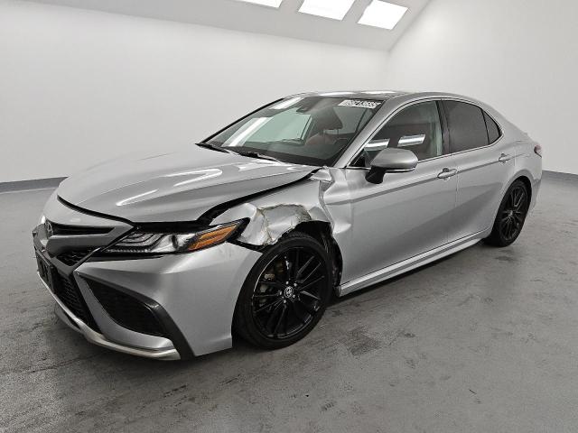  TOYOTA CAMRY 2021 Silver