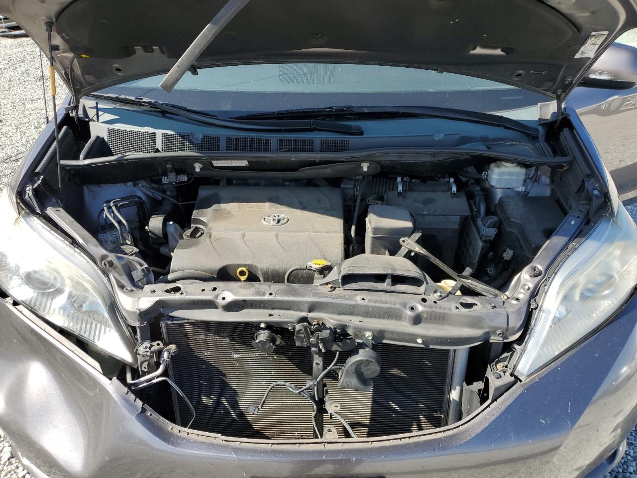 2014 Toyota Sienna Le VIN: 5TDKK3DC0ES426350 Lot: 64195875