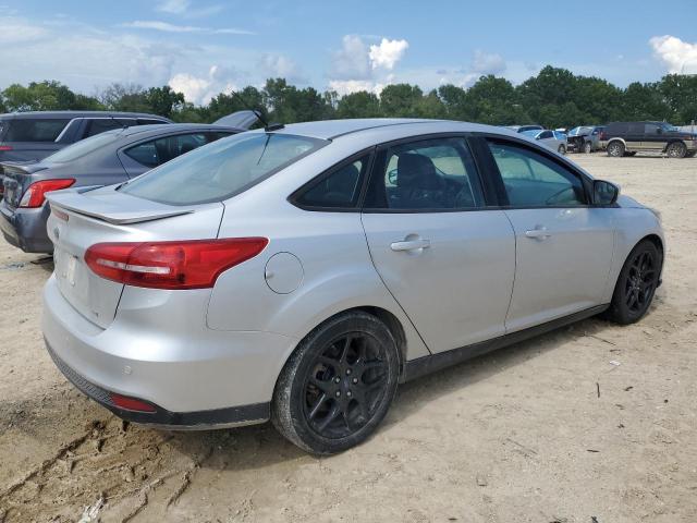 Sedans FORD FOCUS 2016 Silver