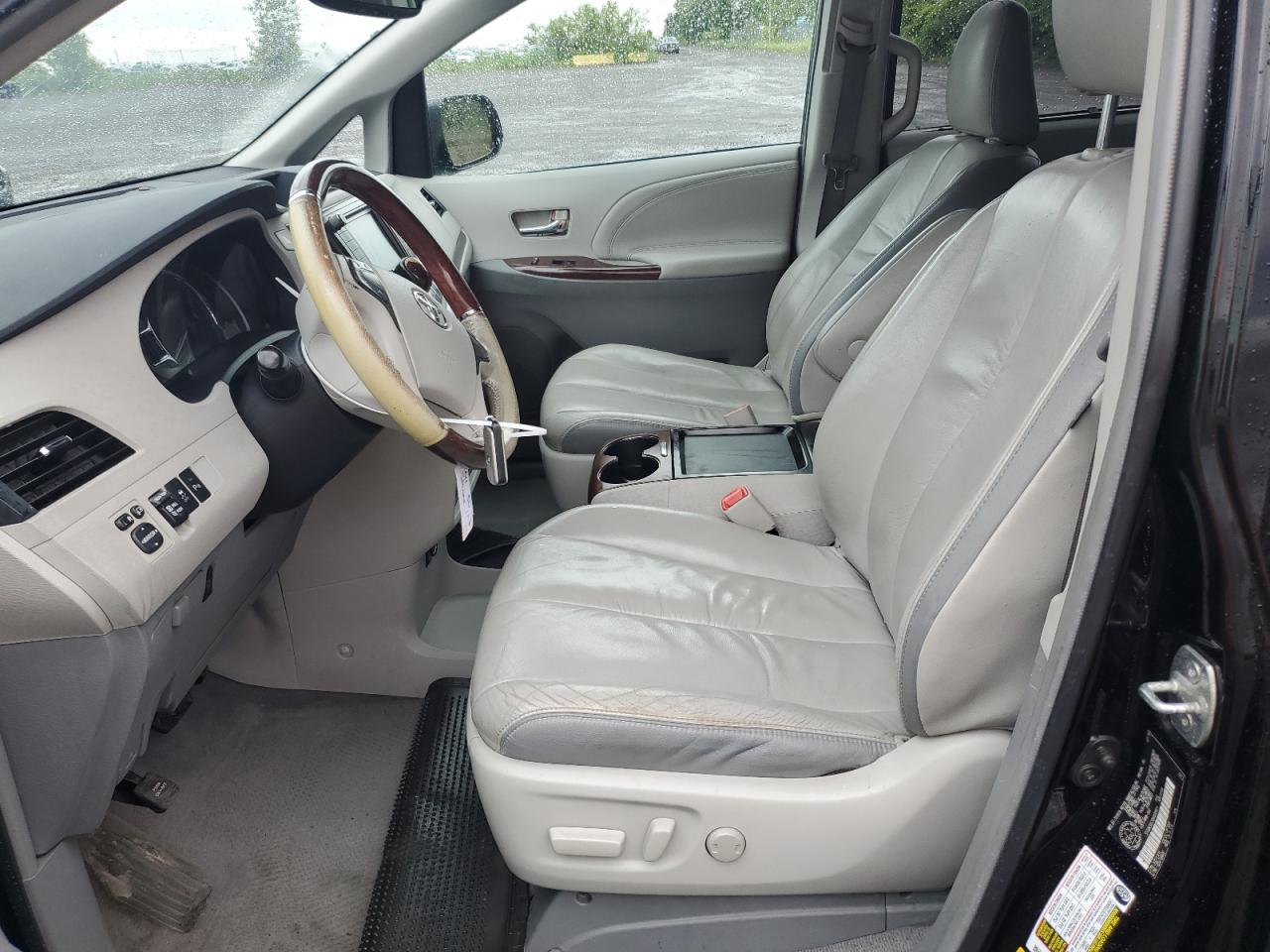 2011 Toyota Sienna Xle VIN: 5TDDK3DC3BS008921 Lot: 65212365