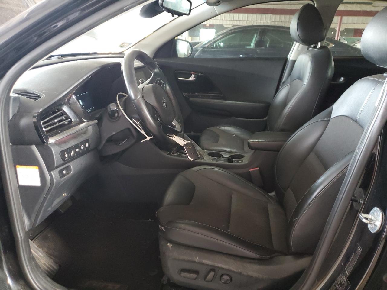 kndcc3lc1m5463396 KNDCC3LC1M5463396 2021 Kia Niro Touring