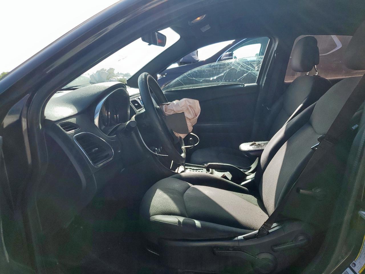 2014 Chrysler 200 Lx VIN: 1C3CCBAB9EN141048 Lot: 64428275