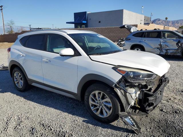  HYUNDAI TUCSON 2017 Biały