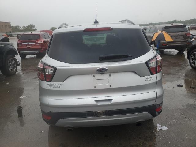  FORD ESCAPE 2018 Srebrny