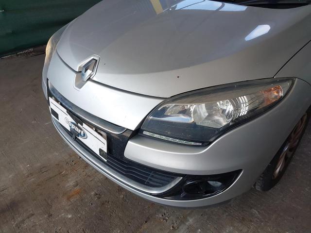2012 RENAULT MEGANE DYN