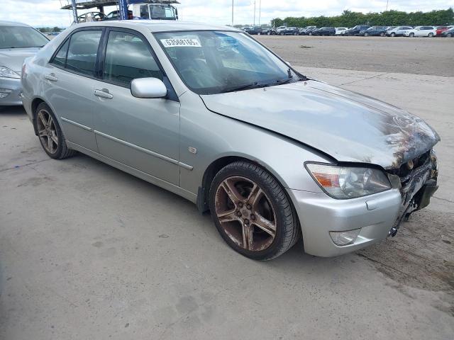 2002 LEXUS IS 200