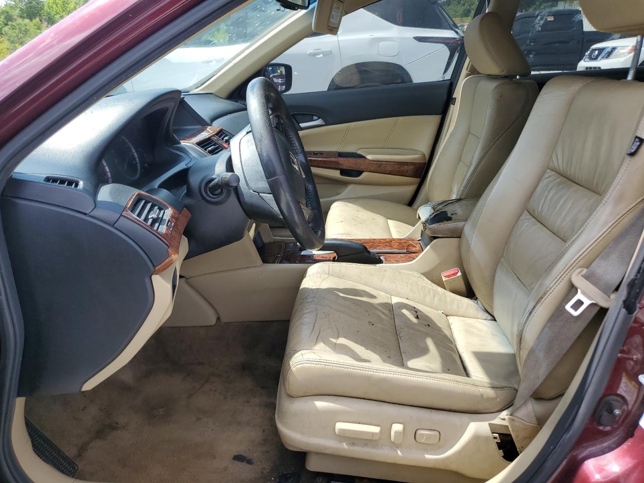 2011 Honda Accord Exl VIN: 1HGCP2F86BA128551 Lot: 65067915
