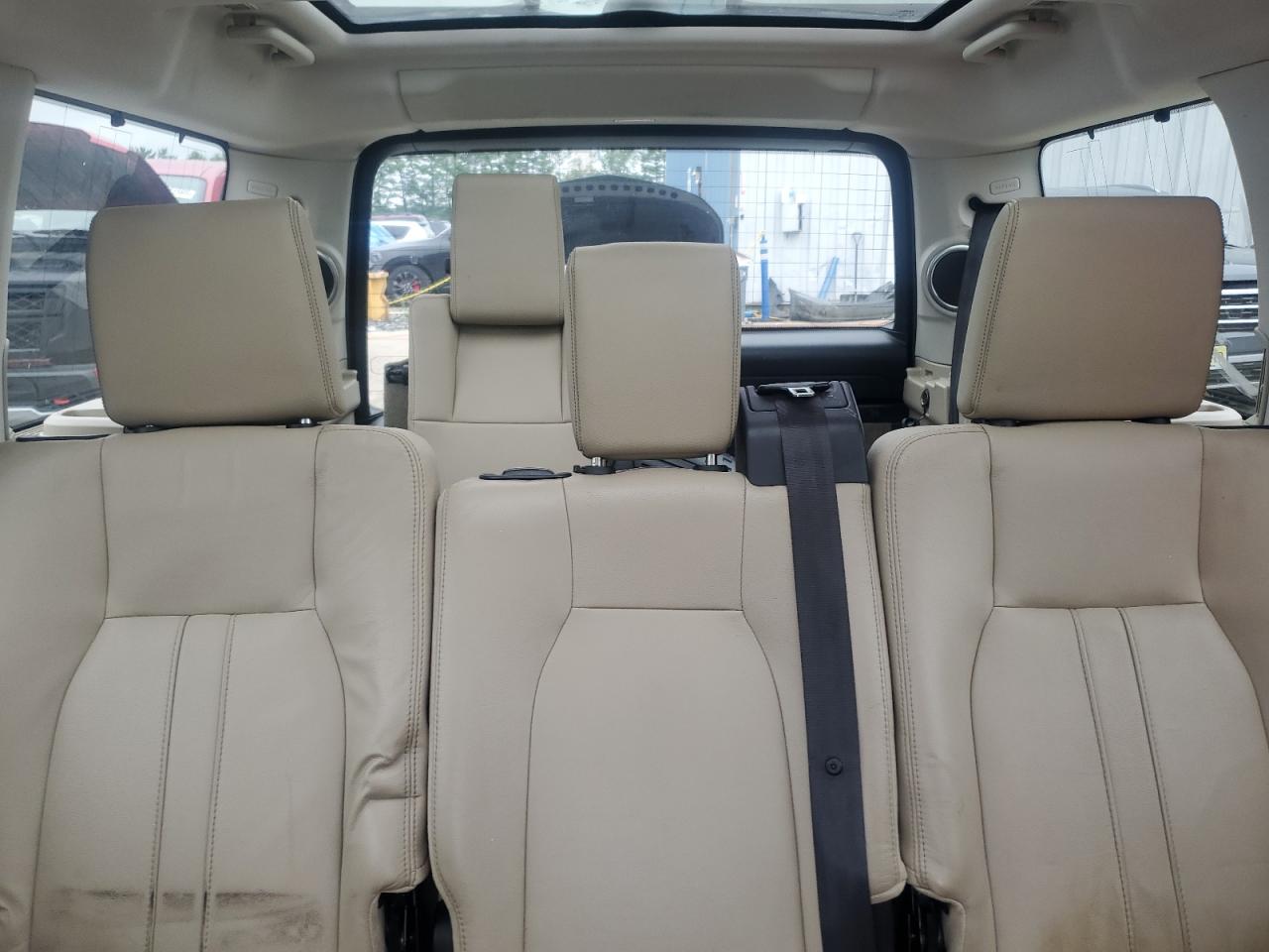 2016 Land Rover Lr4 Hse VIN: SALAG2V6XGA821242 Lot: 63821145