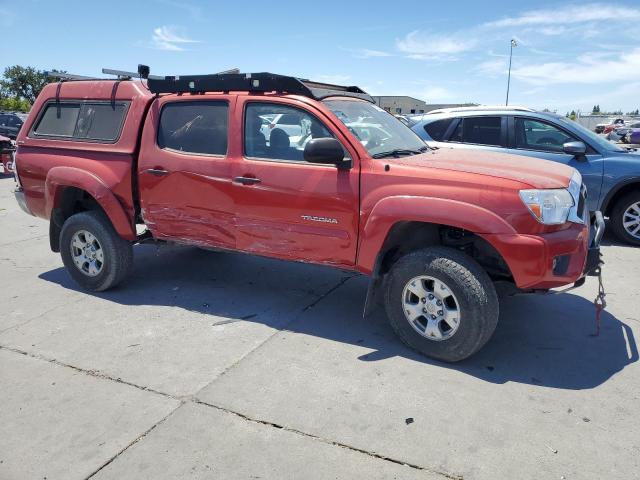  TOYOTA TACOMA 2013 Czerwony