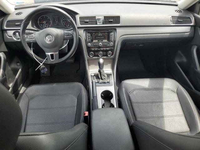 Sedans VOLKSWAGEN PASSAT 2014 White