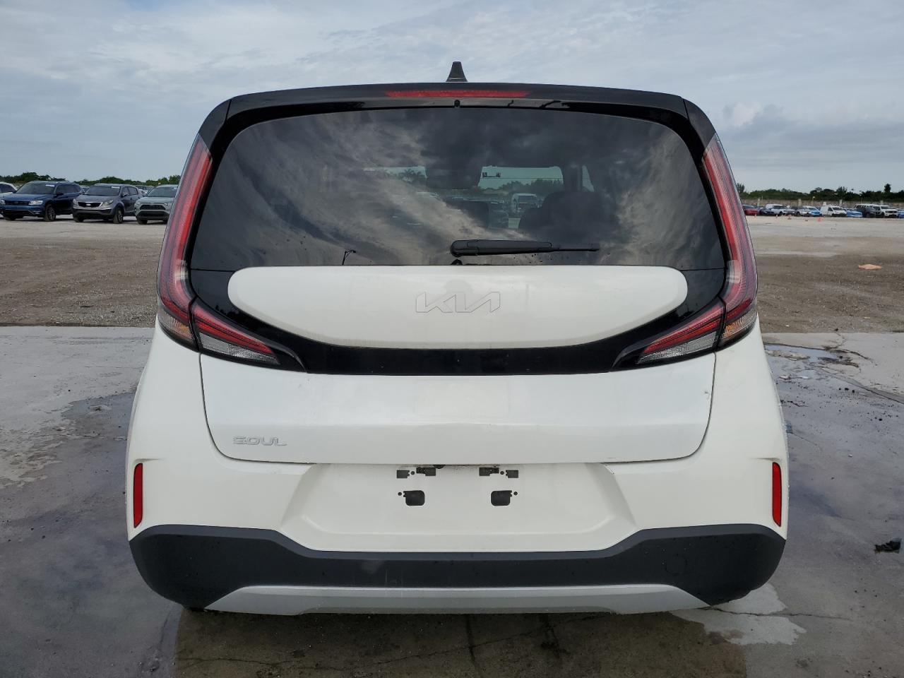 2024 Kia Soul Lx VIN: KNDJ23AUXR7225841 Lot: 64372615
