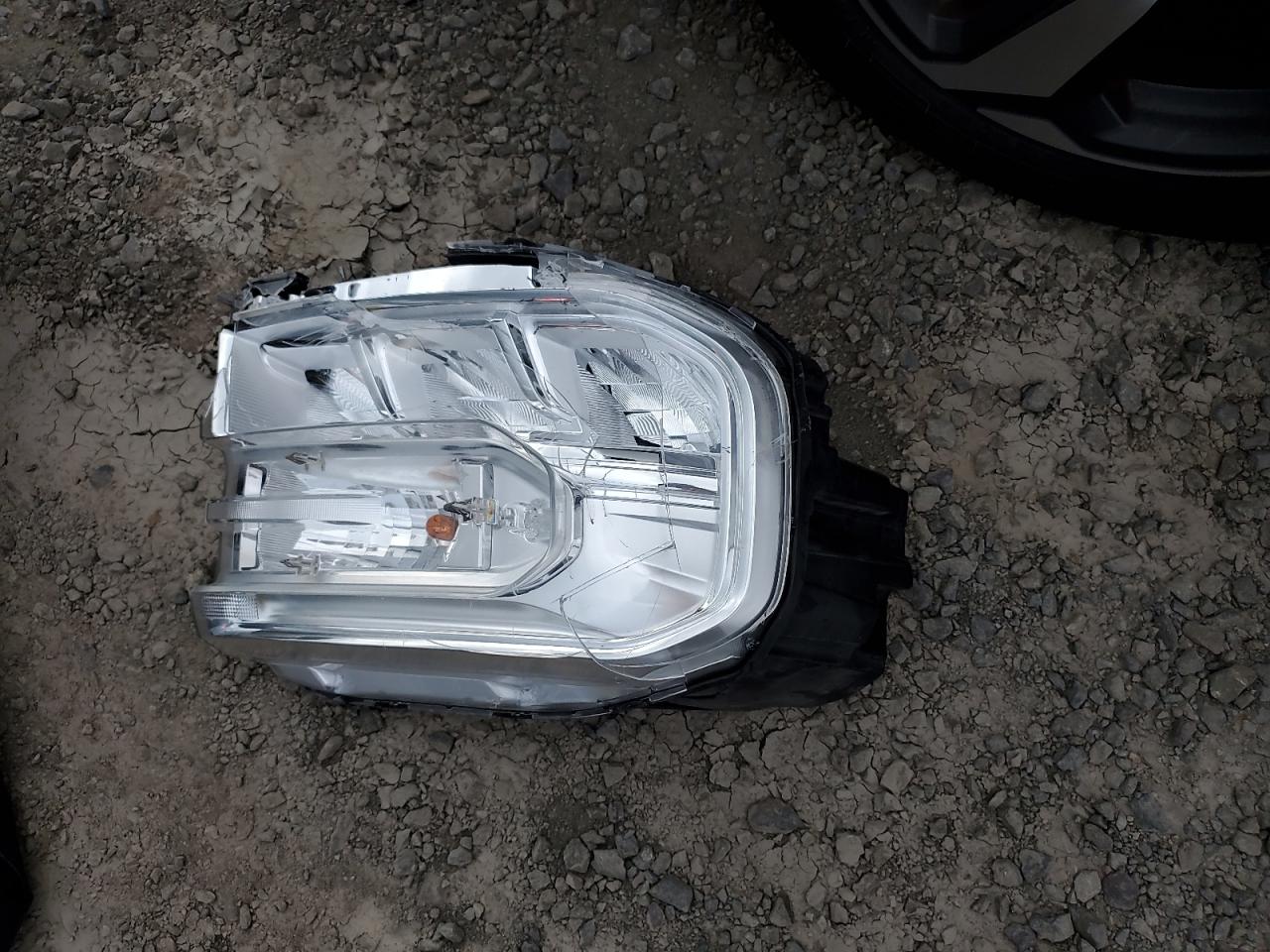 2022 Ford Maverick Xl VIN: 3FTTW8E36NRA70526 Lot: 64740335