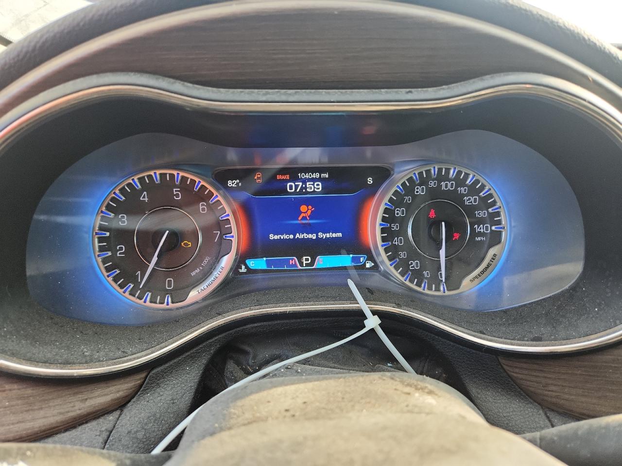 2015 Chrysler 200 C VIN: 1C3CCCCB0FN565805 Lot: 64078435