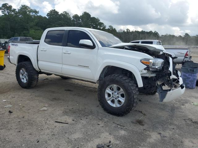 Пикапы TOYOTA TACOMA 2017 Белы