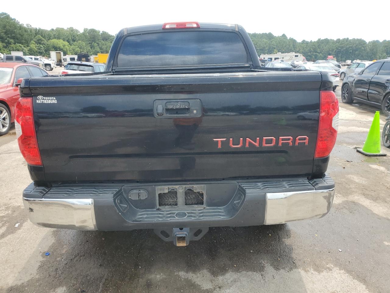 2017 Toyota Tundra Crewmax Sr5 VIN: 5TFEW5F1XHX217236 Lot: 66151995