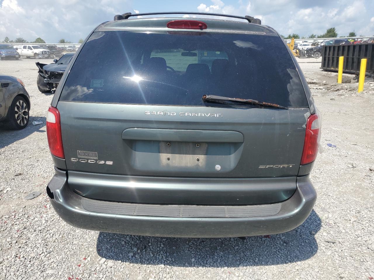 2002 Dodge Grand Caravan Sport VIN: 2B4GP44382R553216 Lot: 64605335