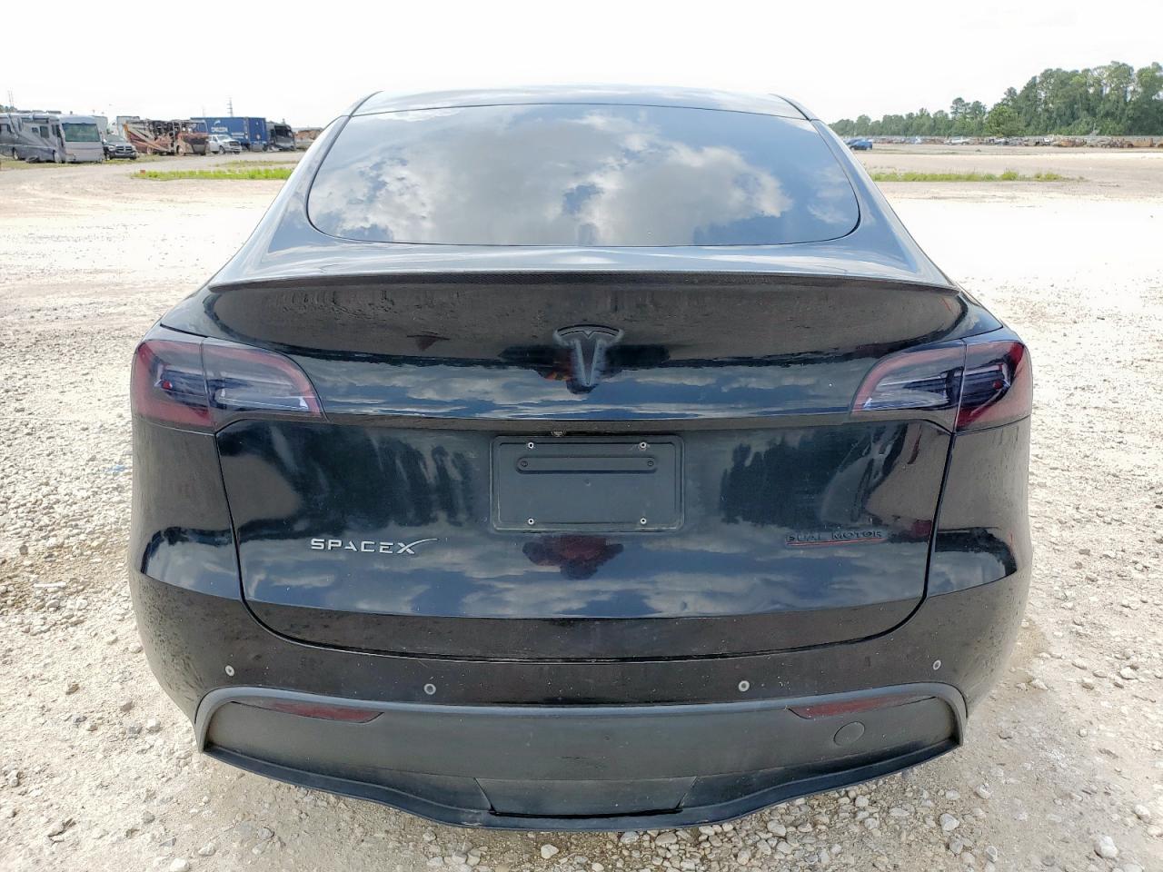 2022 Tesla Model Y VIN: 7SAYGDEF7NF439064 Lot: 64662965