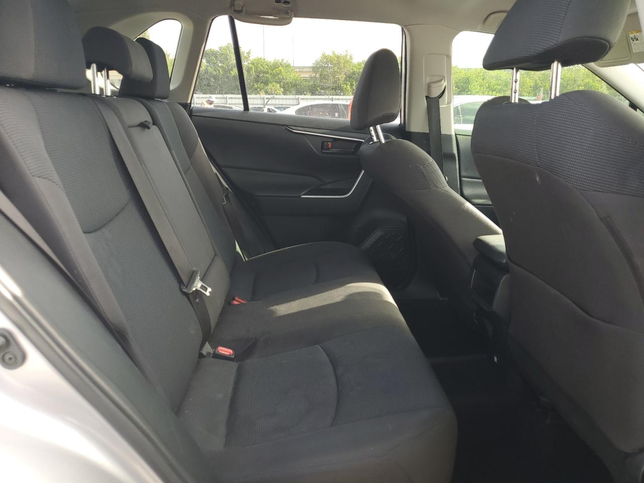 2019 Toyota Rav4 Le VIN: JTMH1RFV0KD508052 Lot: 66130925