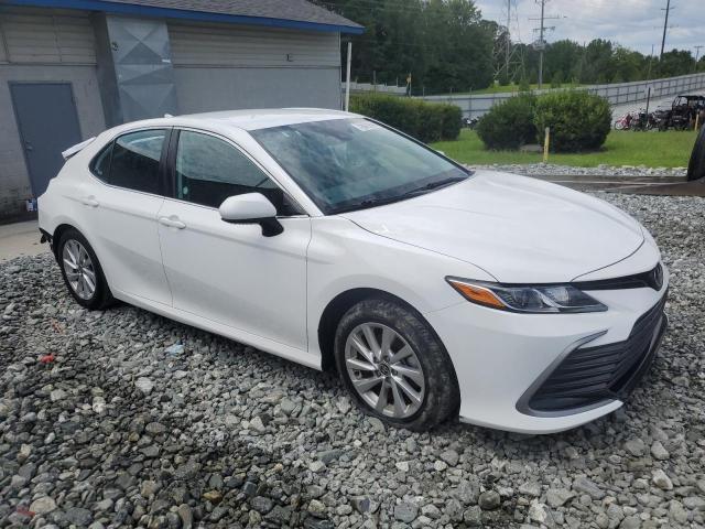  TOYOTA CAMRY 2024 Biały