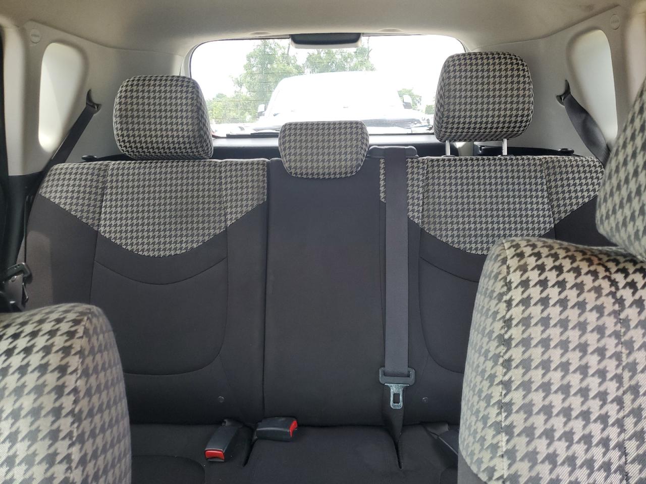 2013 Kia Soul + VIN: KNDJT2A62D7562845 Lot: 64261025
