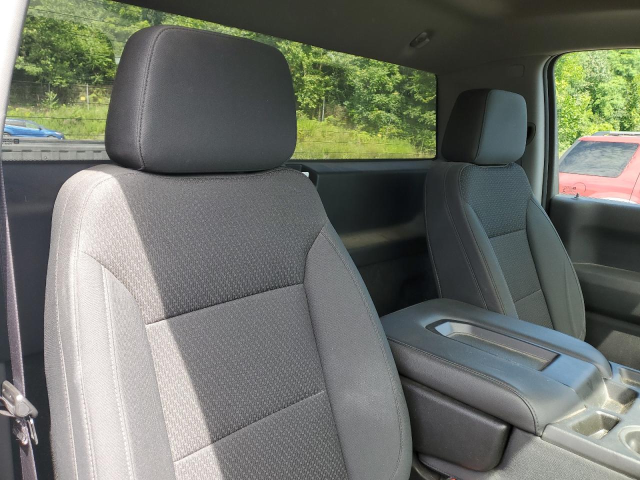 2020 Chevrolet Silverado K1500 VIN: 3GCNYAEF3LG320107 Lot: 65038035