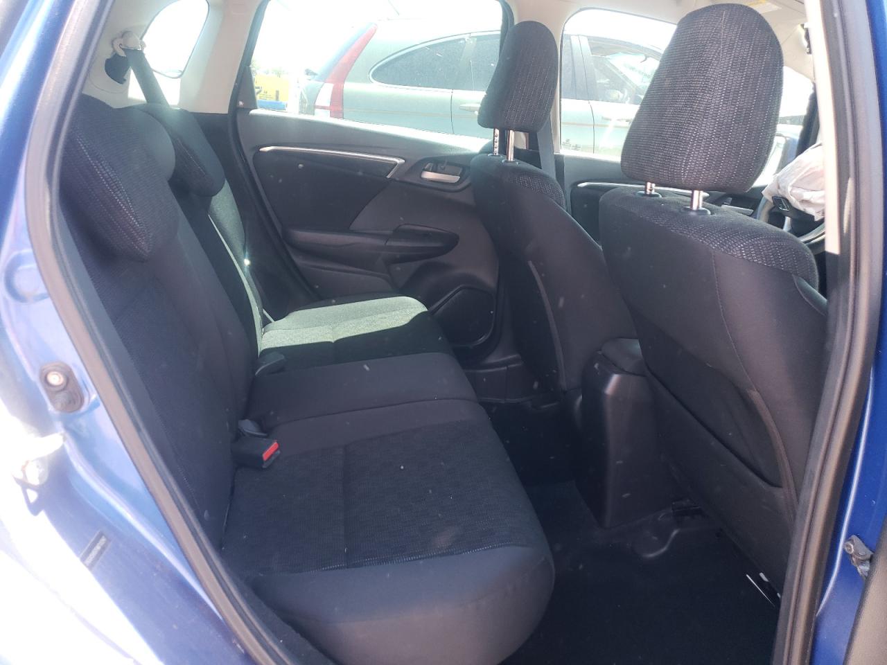 2015 Honda Fit Lx VIN: 3HGGK5H57FM710347 Lot: 63464795