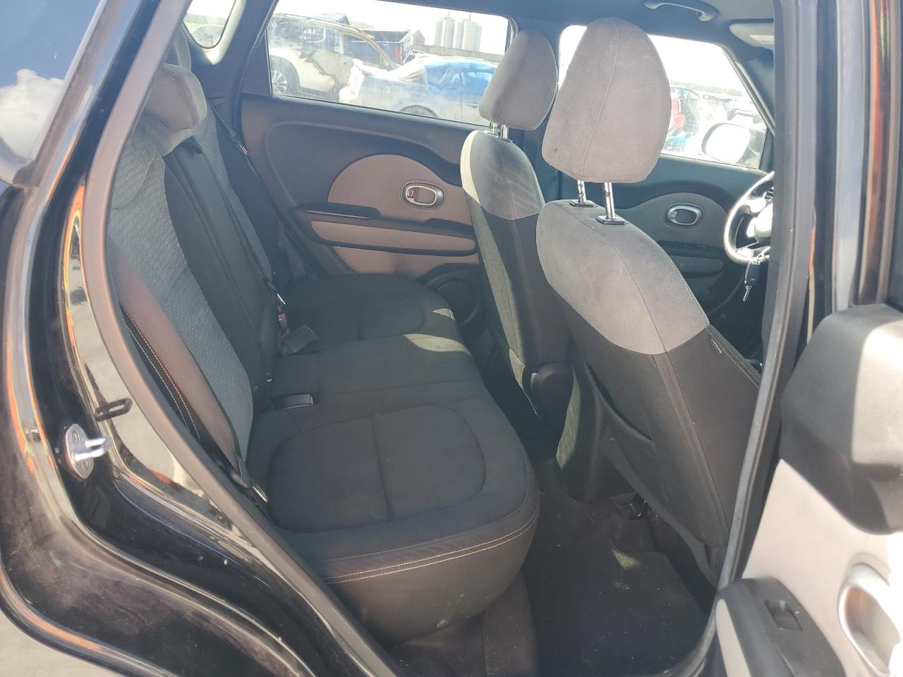 2015 Kia Soul + VIN: KNDJP3A50F7177465 Lot: 63912345